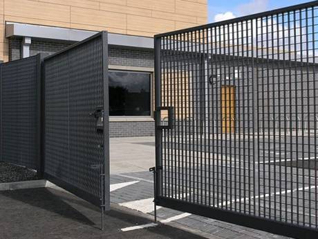 Steel Grating Door Gate for Buildings and Factories - Welded Steel ...