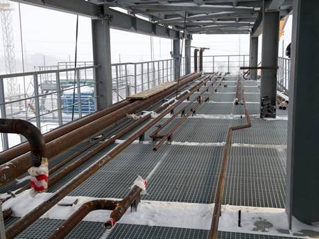 Steel grating used as inspection platform.